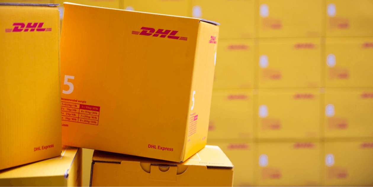 Paquetes y cajas para envíos internacionales de DHL