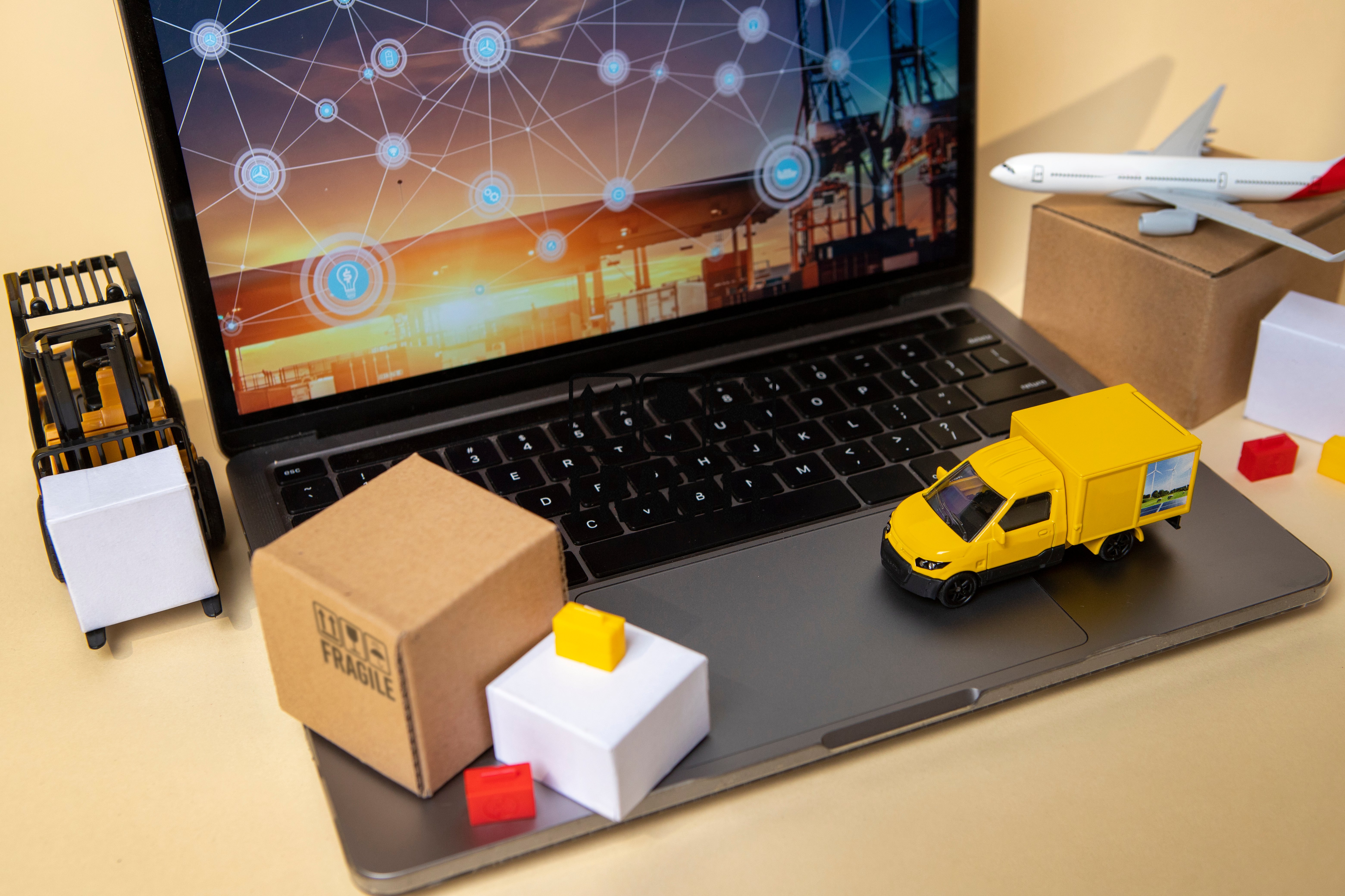 vehicles-on-laptop-supply-chain-representation